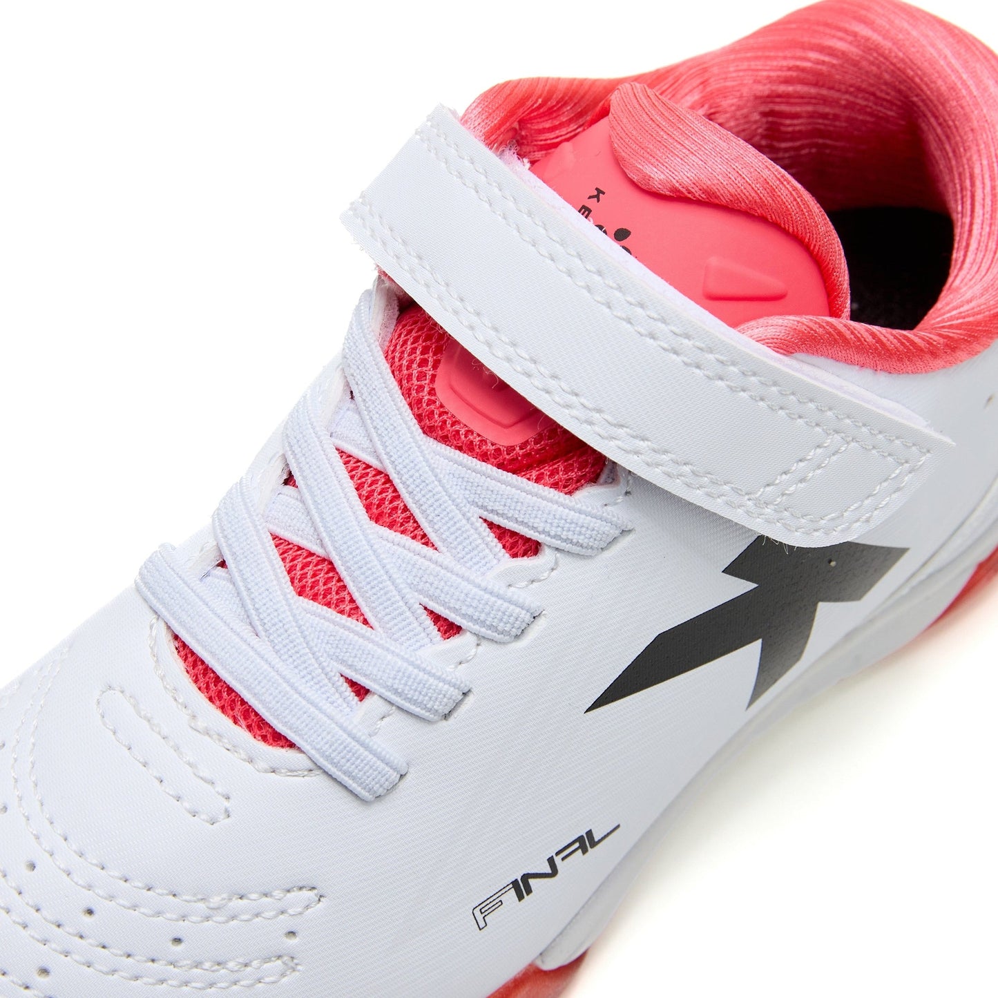 Final Elastic Indoor Futsal Shoes